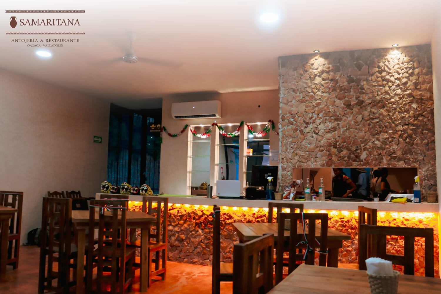  Antojería & Restaurante